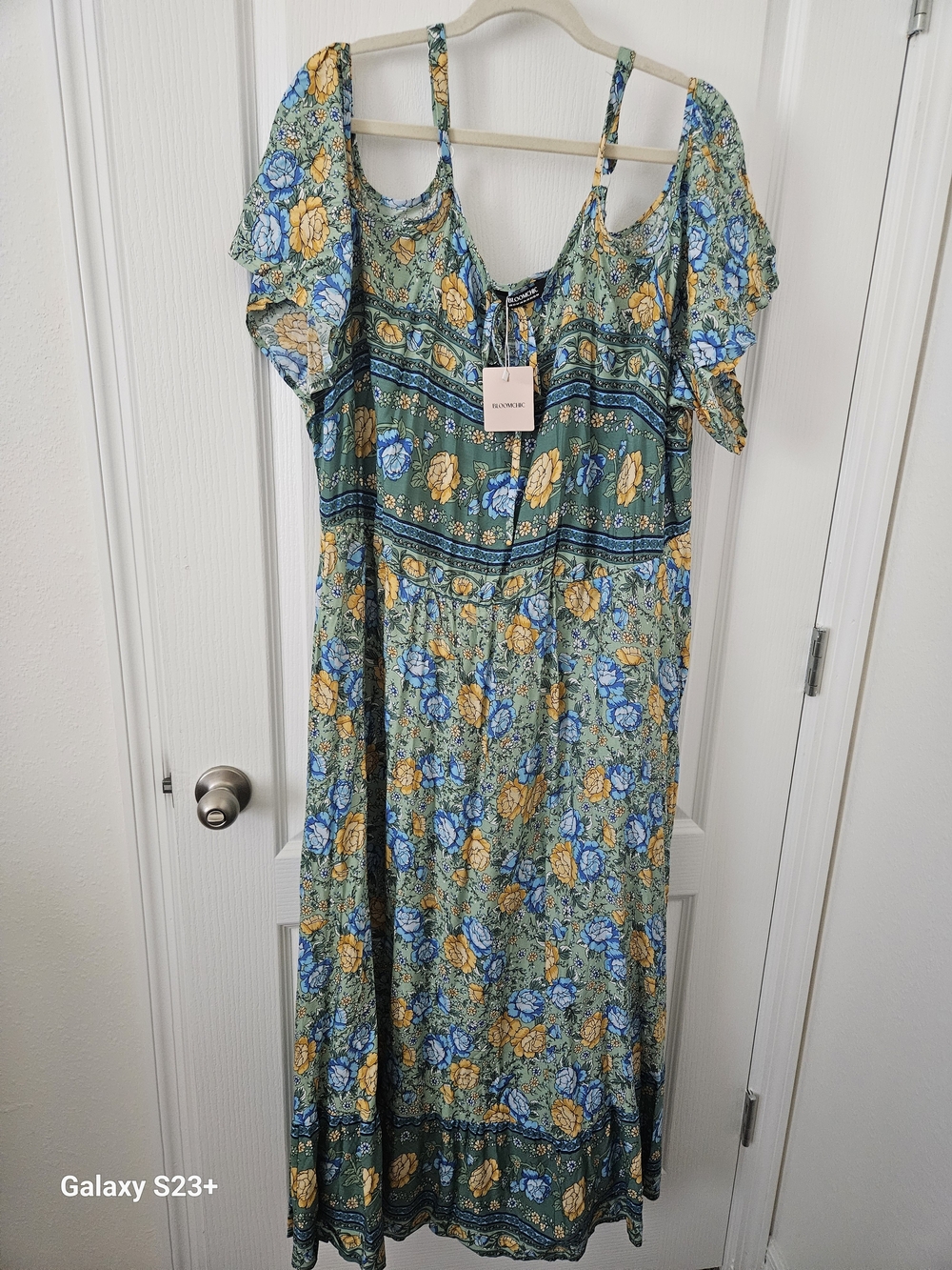 BloomChic Green Floral Cold-Shoulder Maxi Dress with Yellow and Blue Flowers